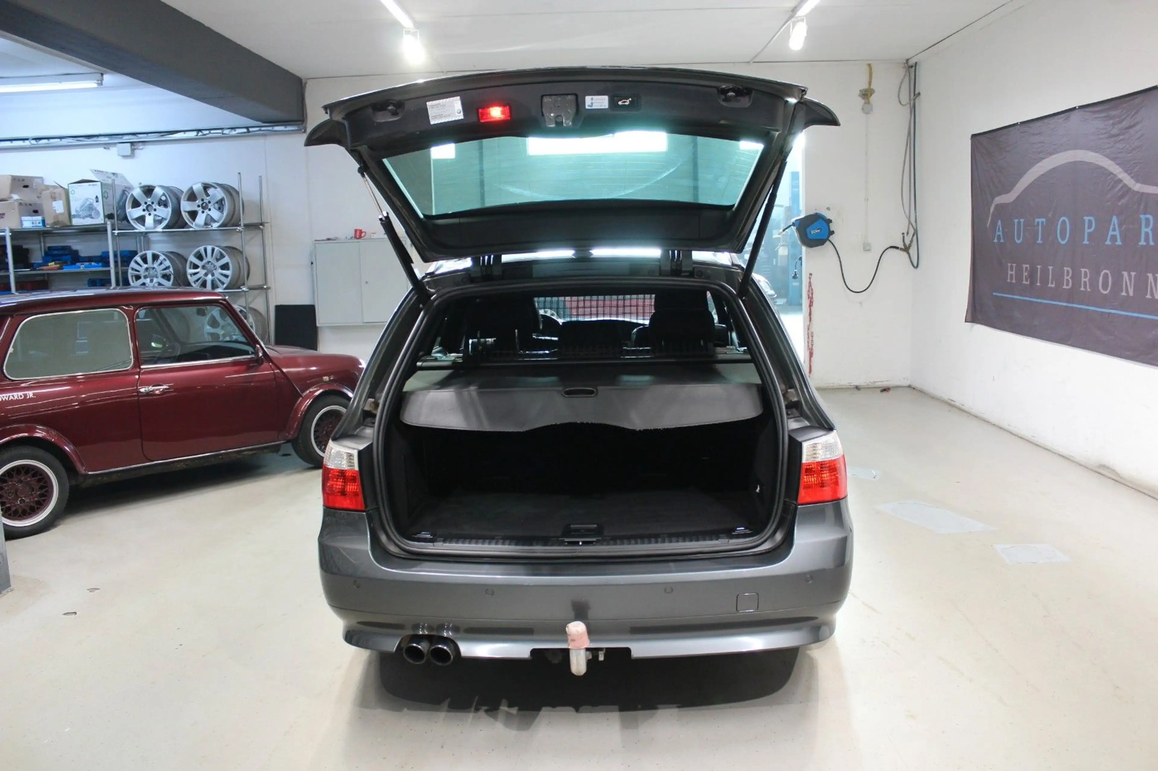 BMW 535 d-M Touring*Head-Up*PDC*AHK*XENON*NAVI*SHZ — photo 6