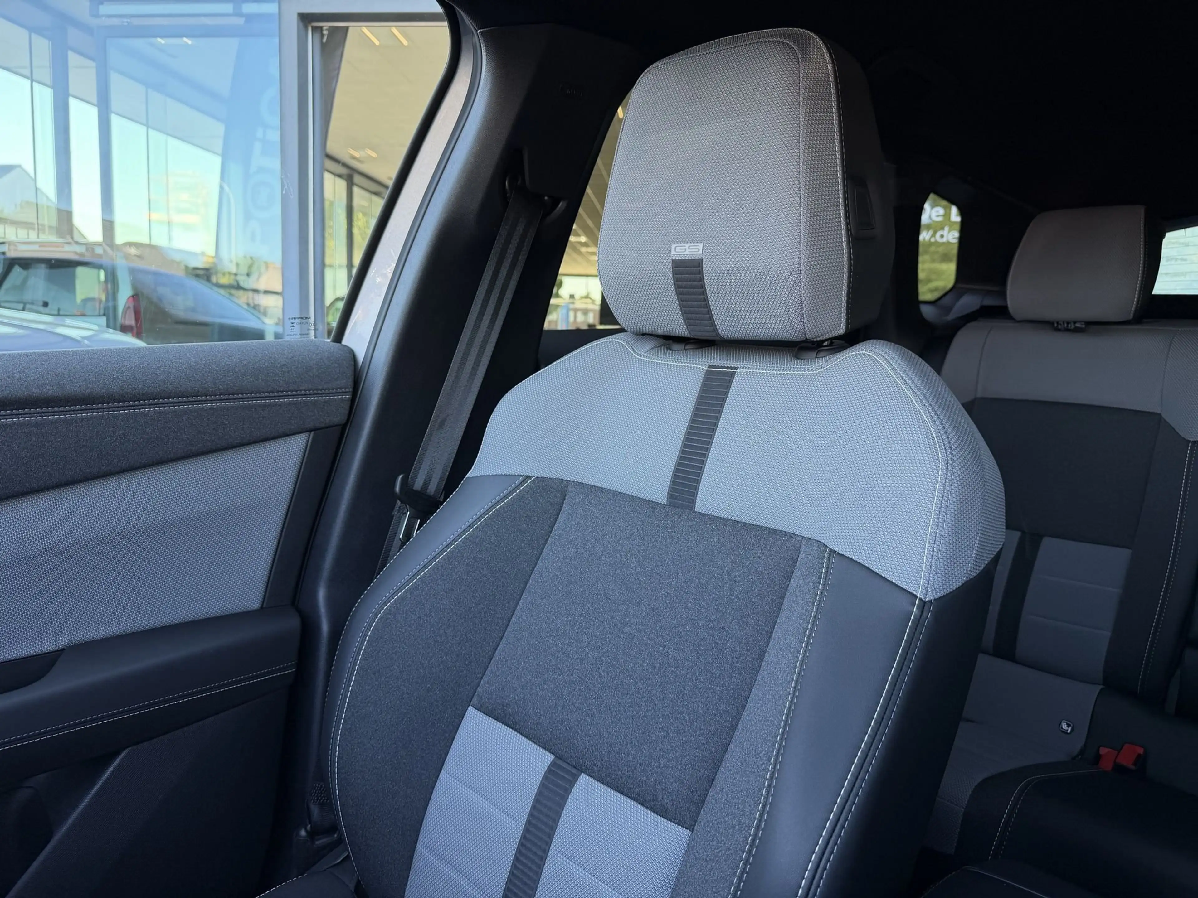 Opel Grandland 1.2T Hybrid GS *Navi*360° Cam*CarPlay* — photo 10