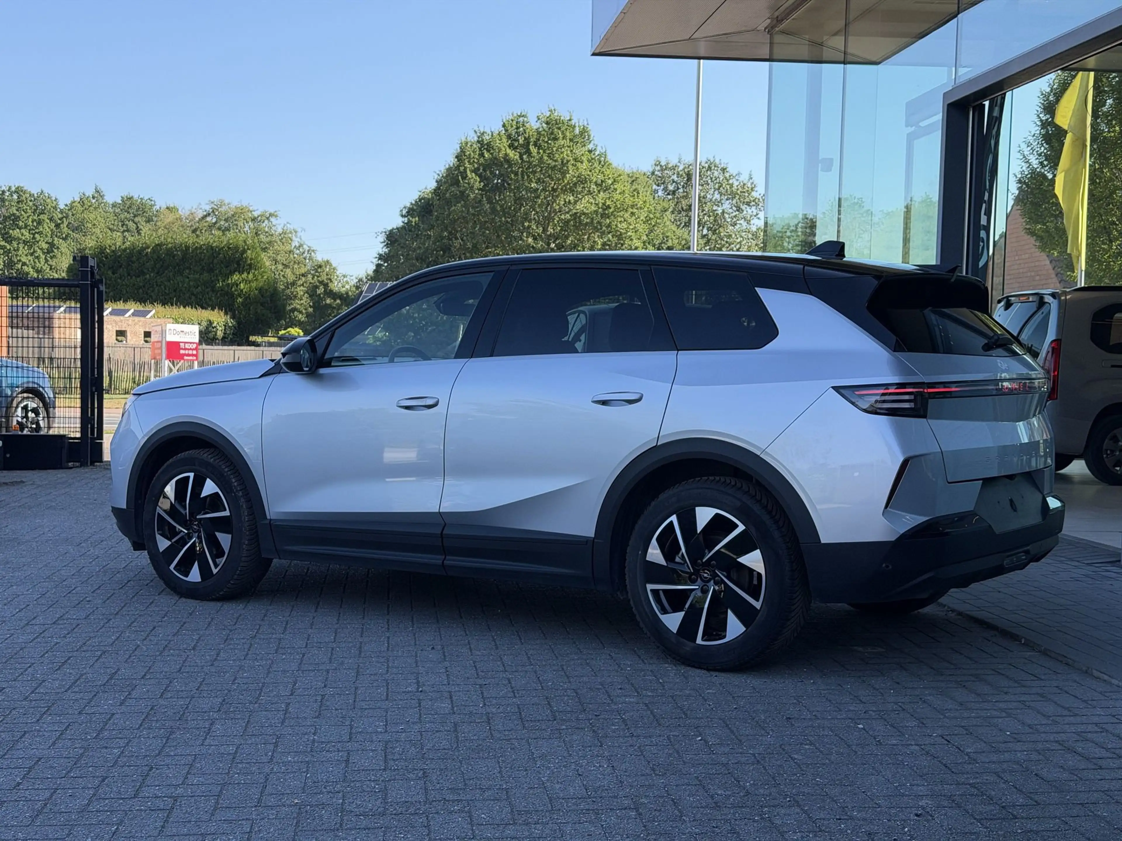 Opel Grandland 1.2T Hybrid GS *Navi*360° Cam*CarPlay* — photo 3