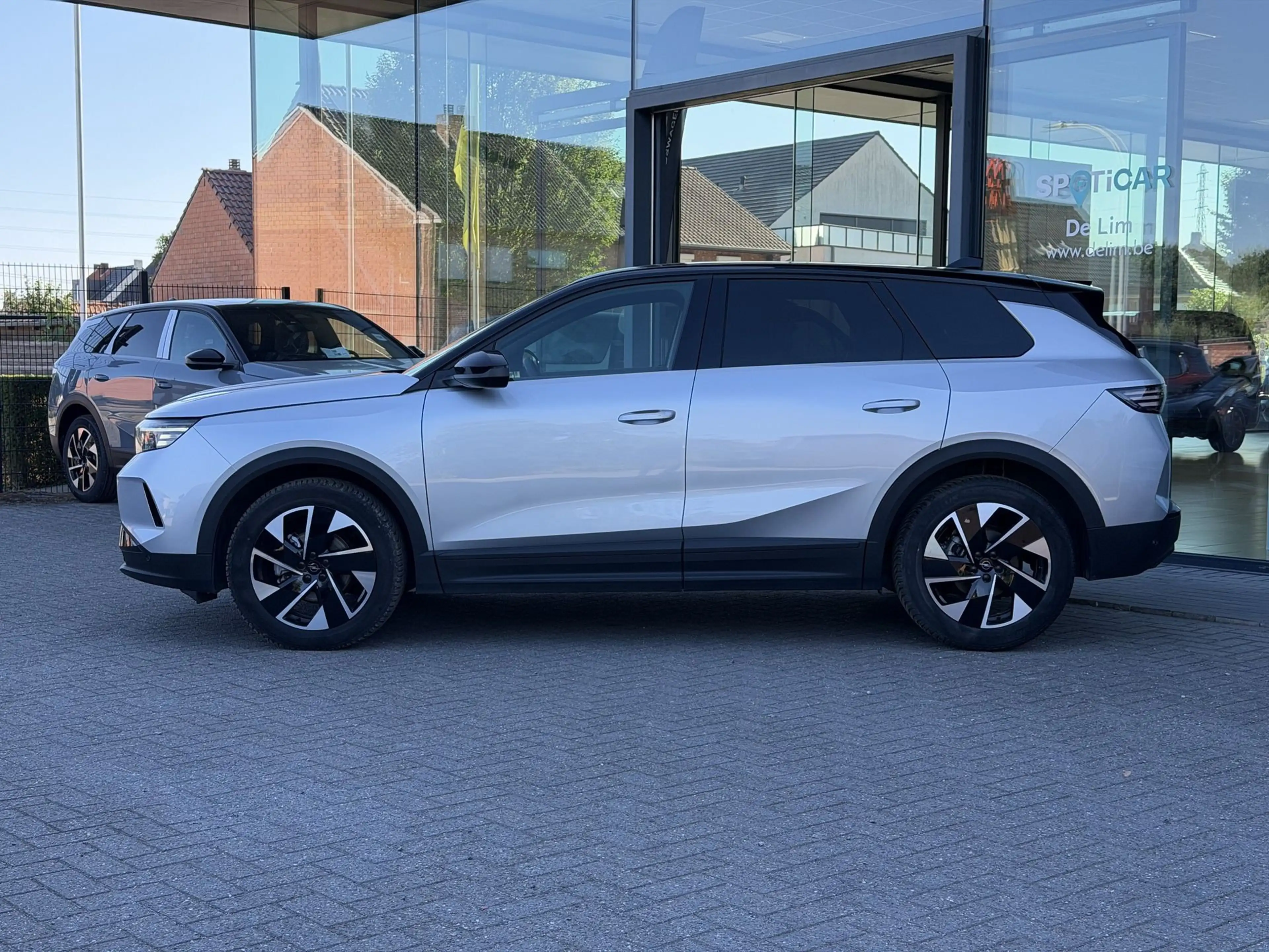 Opel Grandland 1.2T Hybrid GS *Navi*360° Cam*CarPlay* — photo 4
