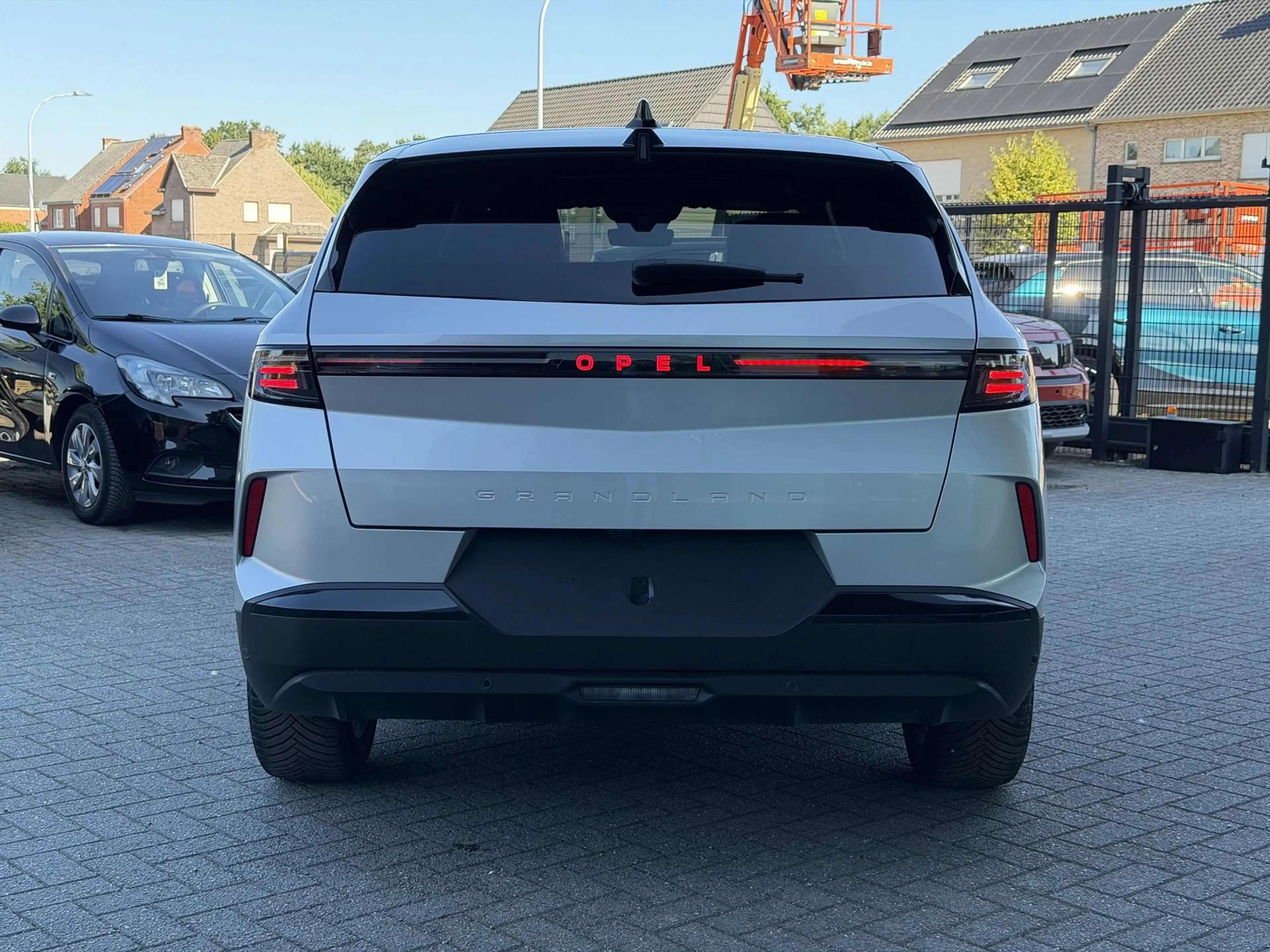 Opel Grandland 1.2T Hybrid GS *Navi*360° Cam*CarPlay* — photo 6