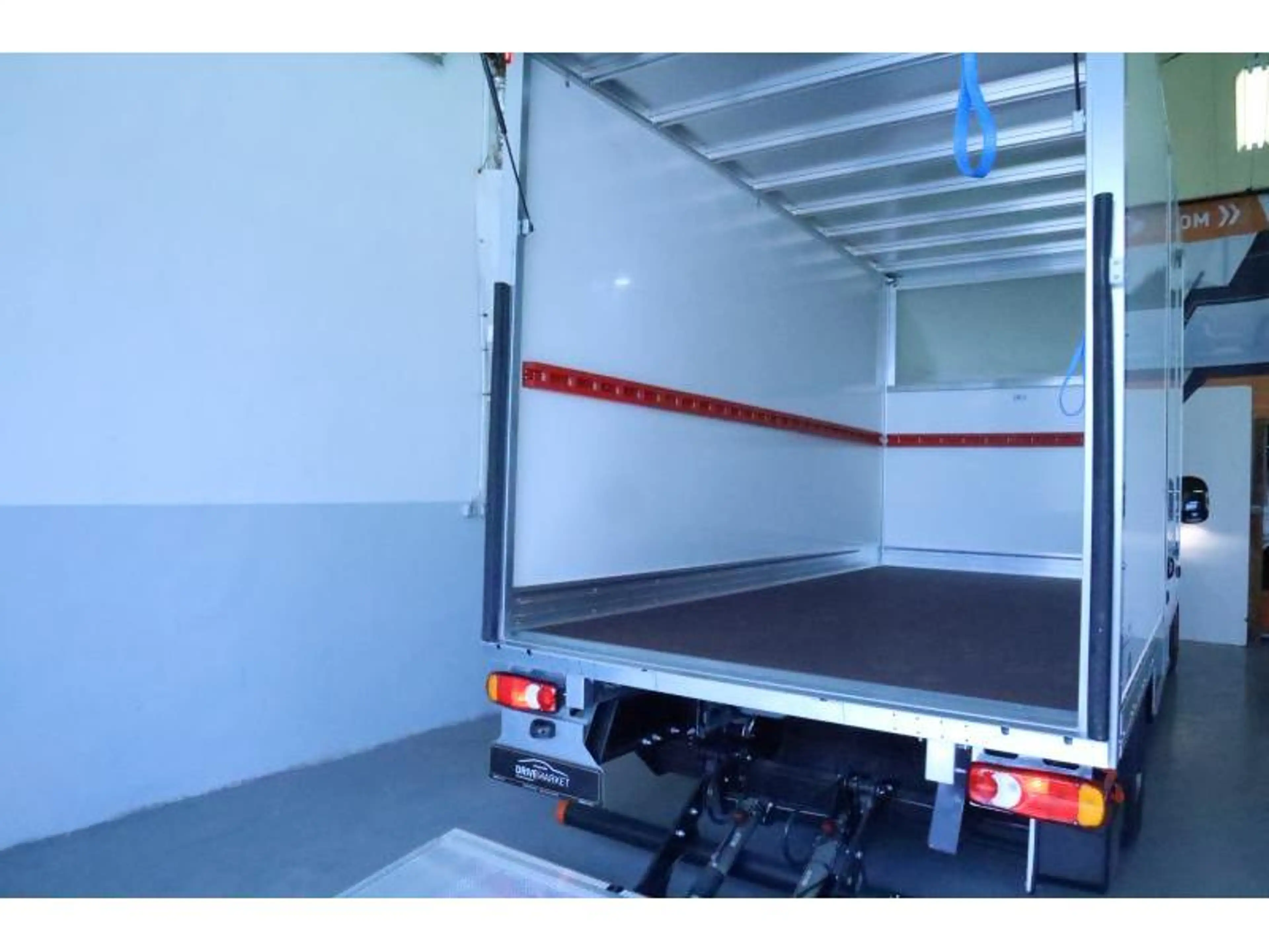 Citroen Jumper Cargo Box avec Hayon L4 3,5t — photo 14