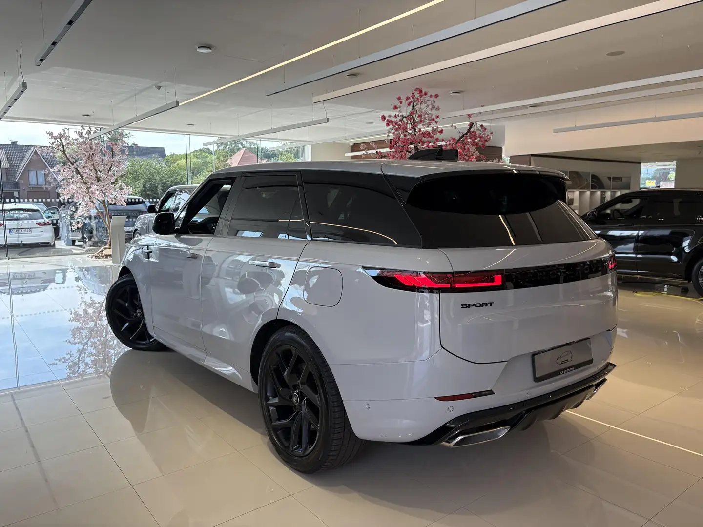 Land Rover Range Rover Sport // P460e Dynamic SE Gris - 2