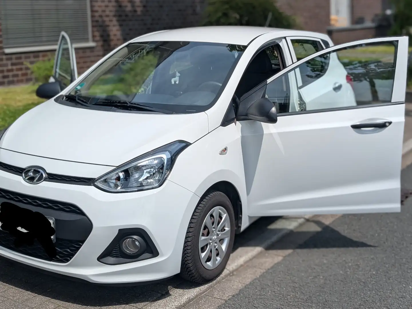 Hyundai i10 i10 1.0 blue Style Biały - 2