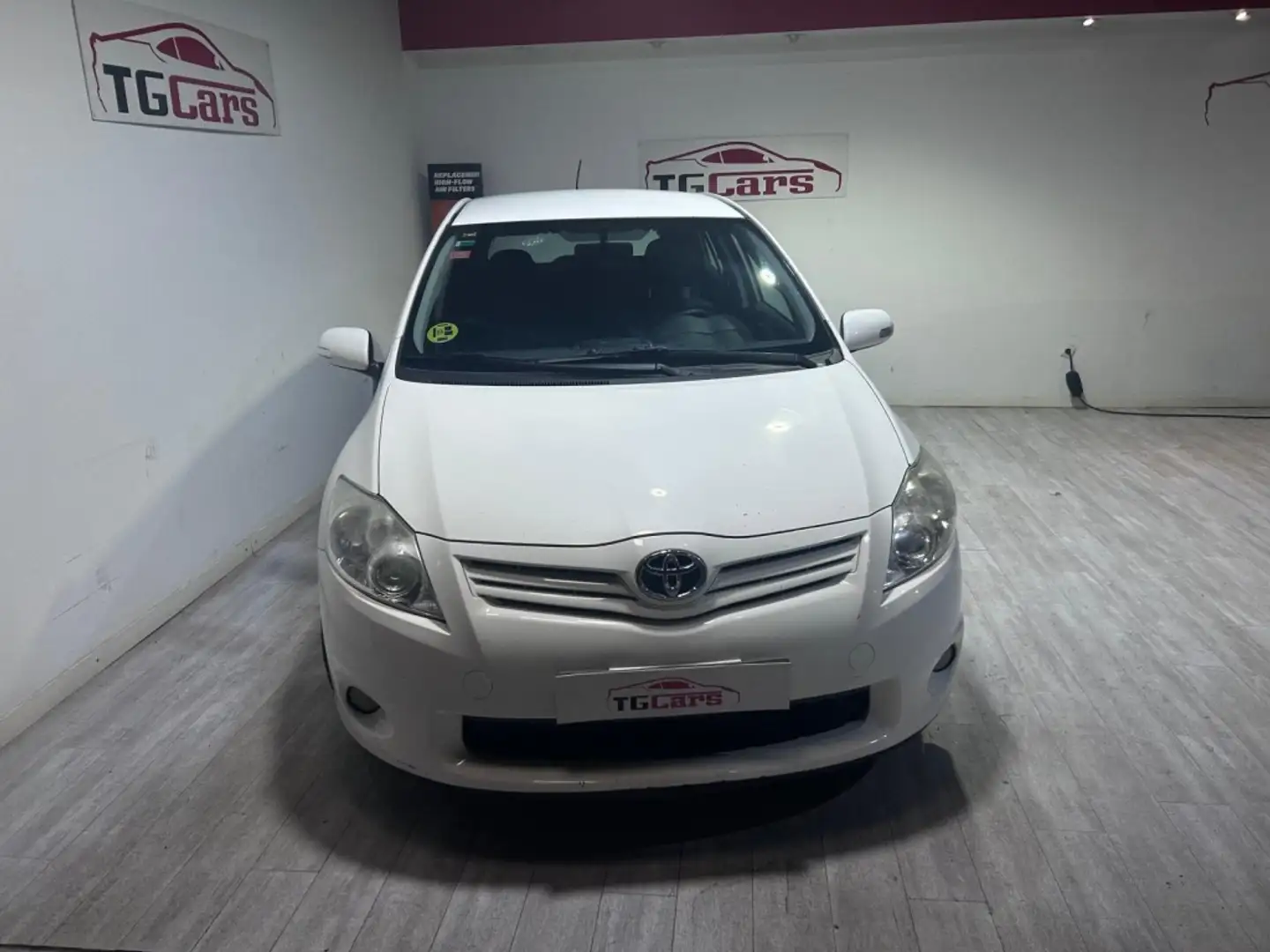 Toyota Auris 2.0D-4D Advance Blanco - 1