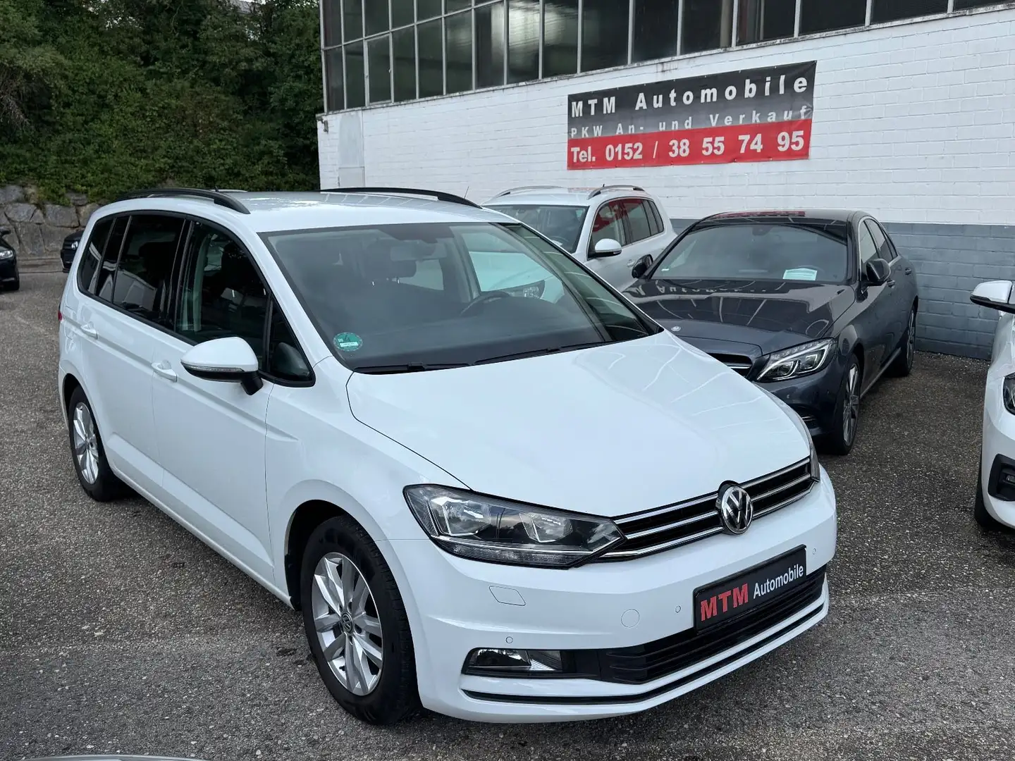 Volkswagen Touran 1.6 TDI Comfortline Navi Shz PDC Weiß - 1