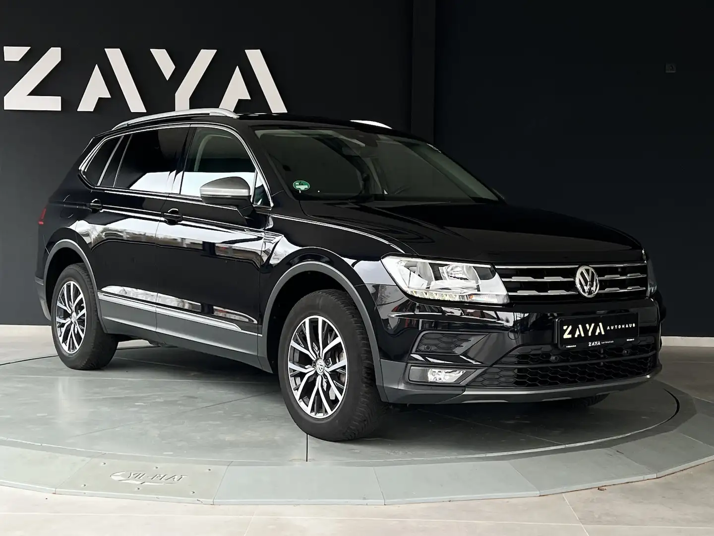 Volkswagen Tiguan Allspace 1.5 TSI 7-SITZER*AHK*LED*NAVI* Schwarz - 1
