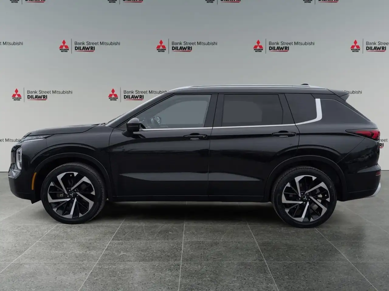 Mitsubishi Outlander снимка Mitsubishi Outlander