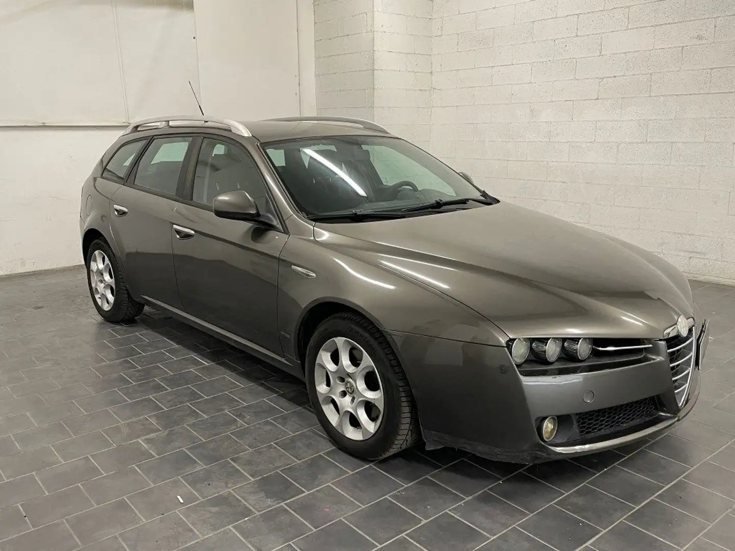 Alfa Romeo 159 1.9 JTDm 120cv Sportwagon Bronze - 1