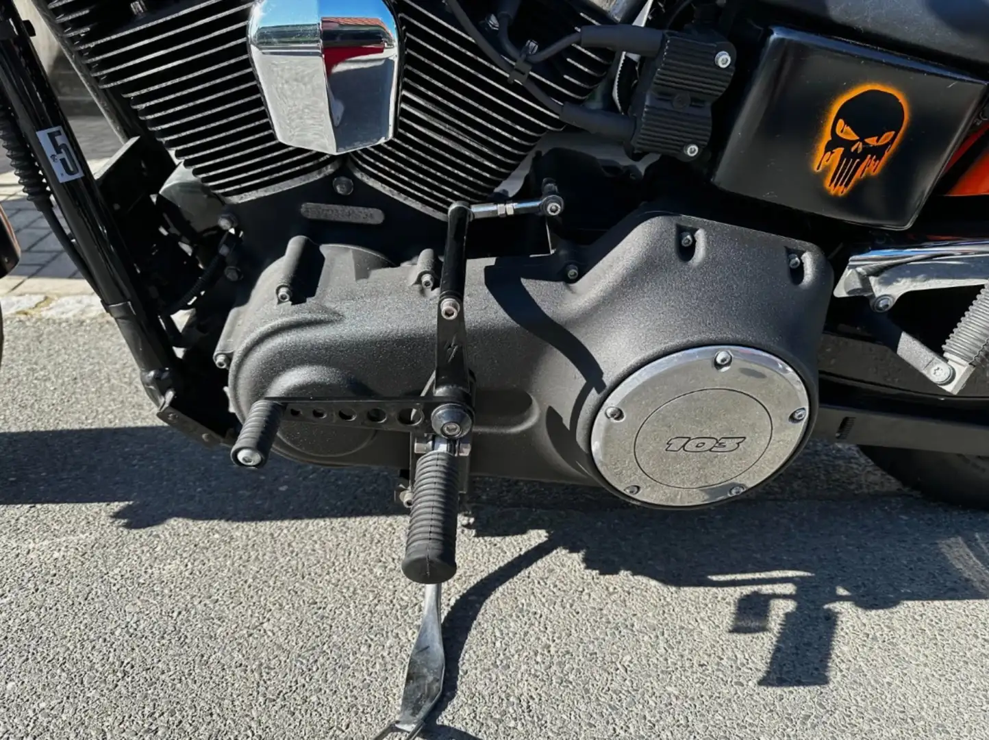 Harley-Davidson Fat Bob Červená - 1