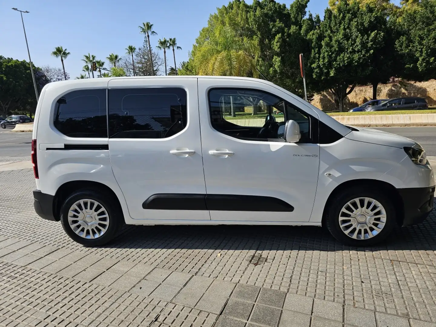 Toyota Proace Family L1 1.5D 5pl. Active Wit - 2