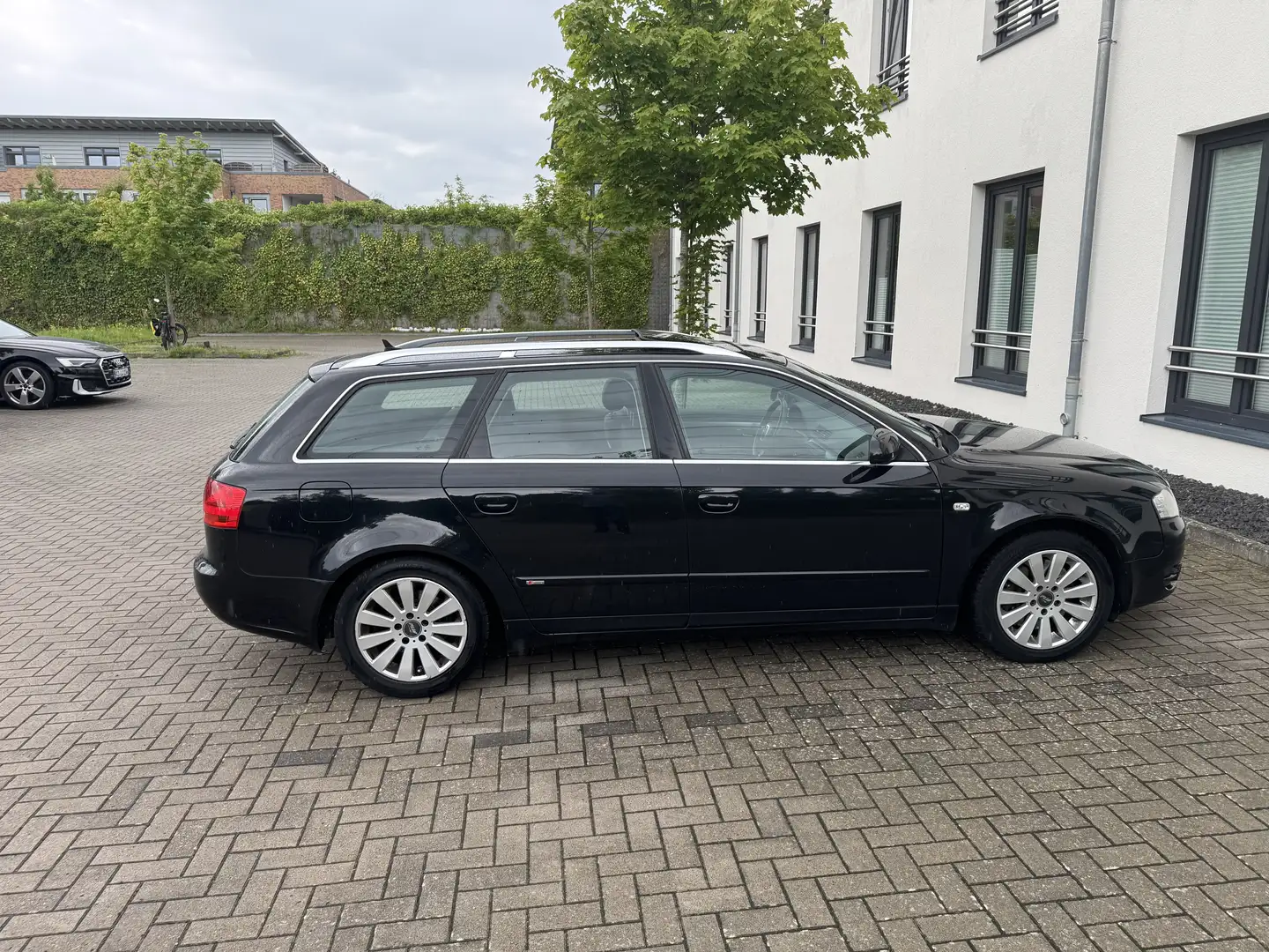Audi A4 Avant 2.7 TDI multitronic Voll.Top! 2.Hand! Negru - 2