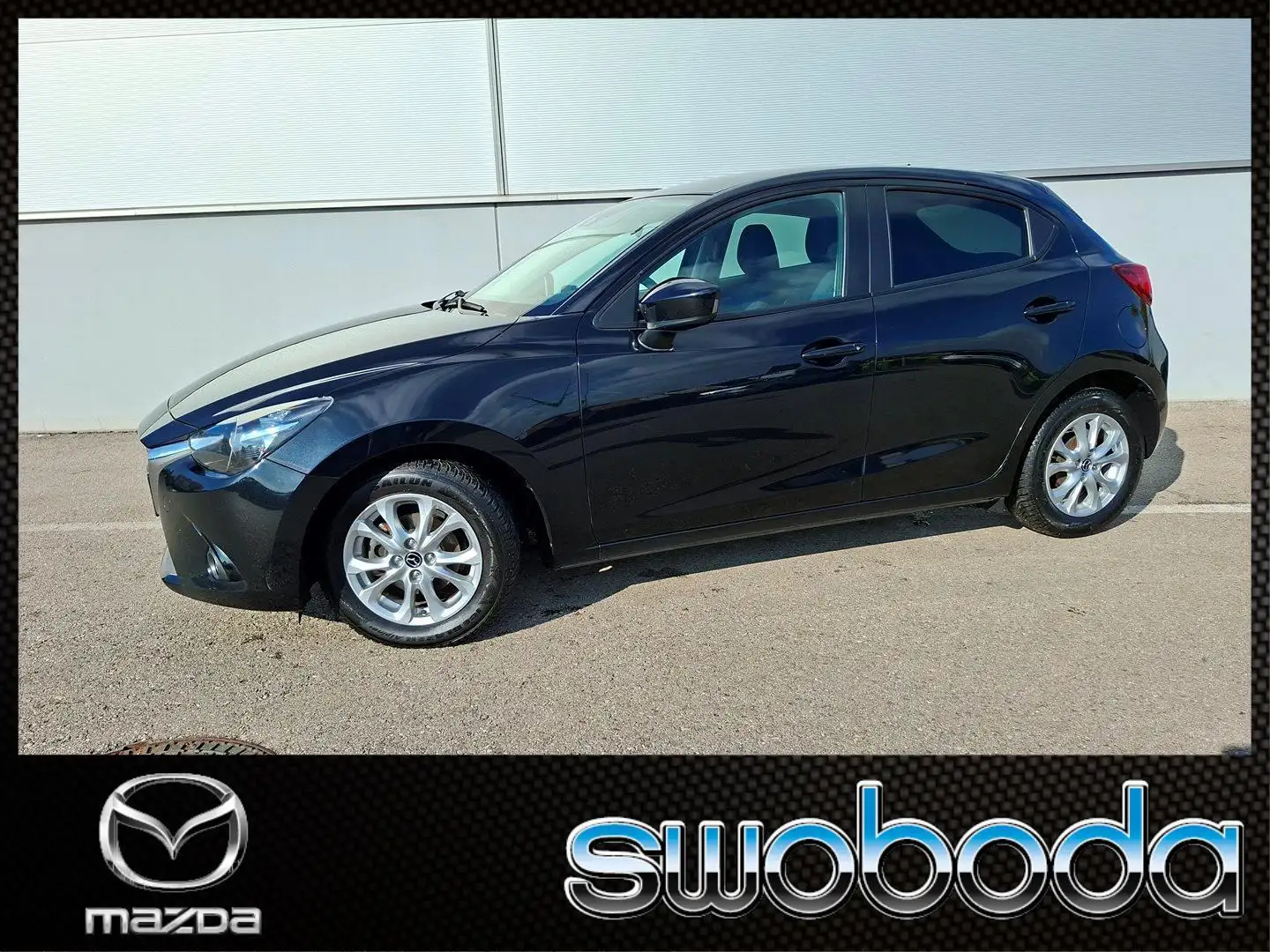 Mazda 2 G75 Attraction Zwart - 1