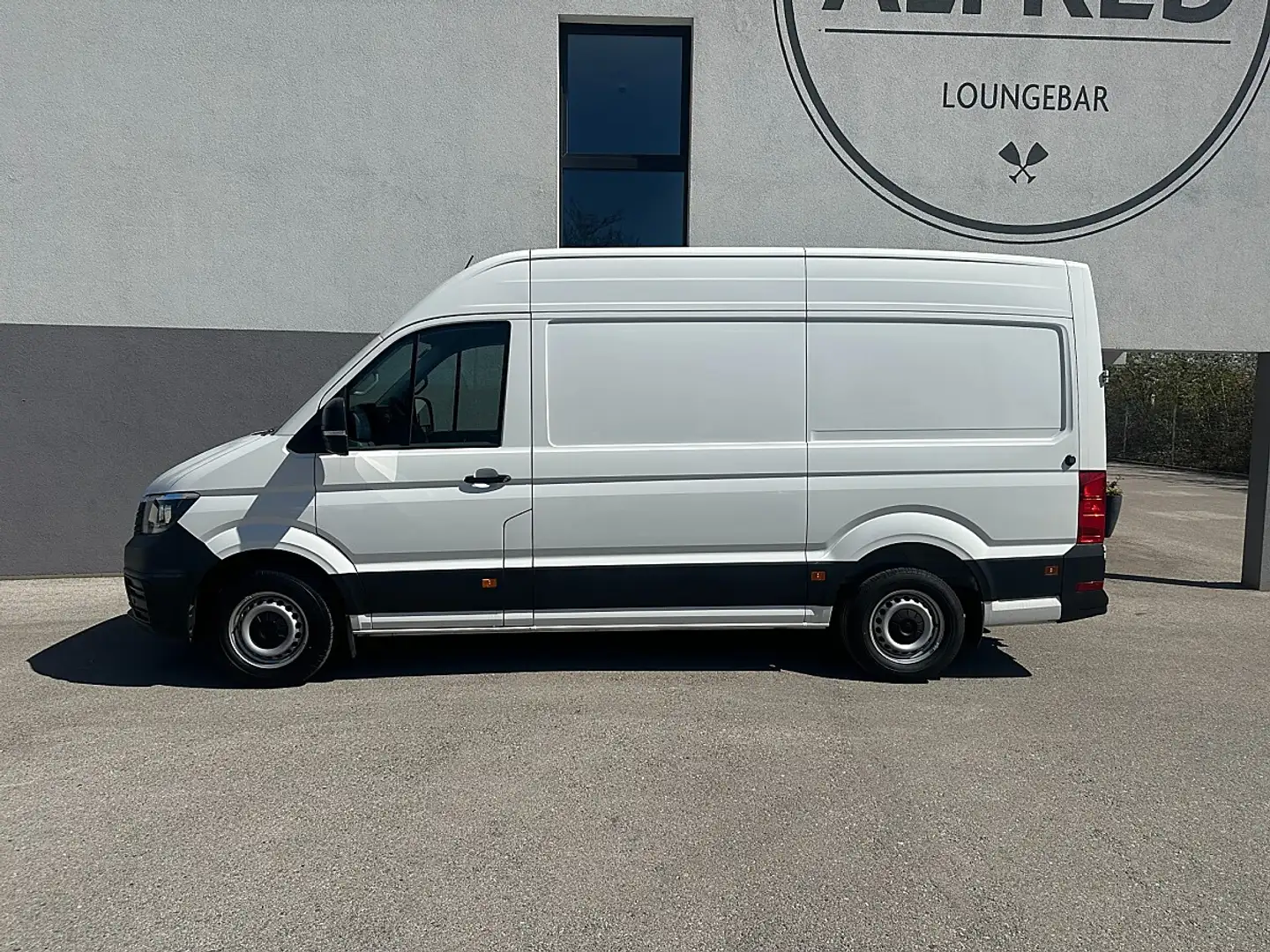 Volkswagen Crafter 30 Kasten MR L3H3 2,0-I-TDI Weiß - 2