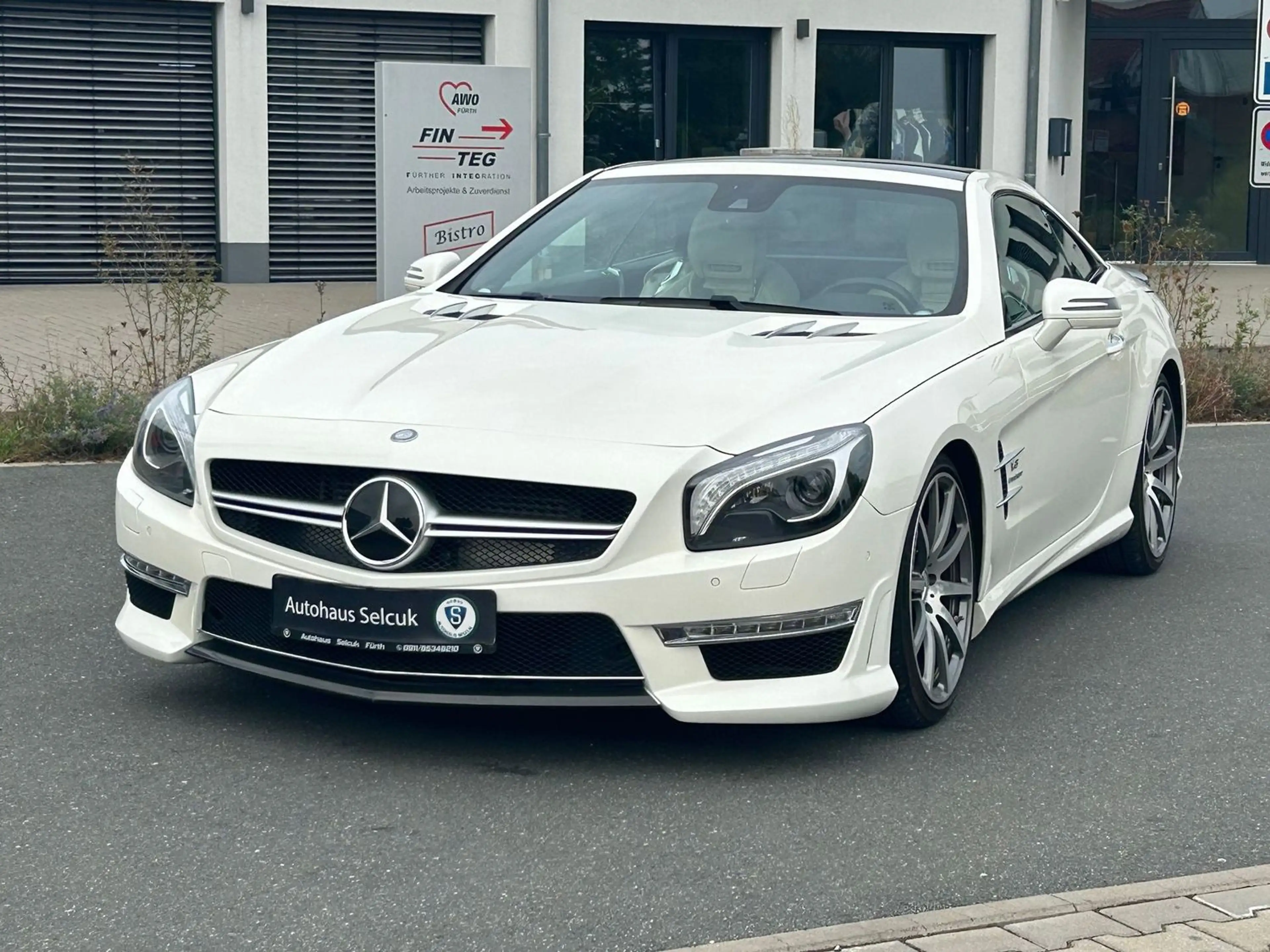 Mercedes-Benz SL 63 AMG Designo Performance Paket *B&O*Pano* — photo 2