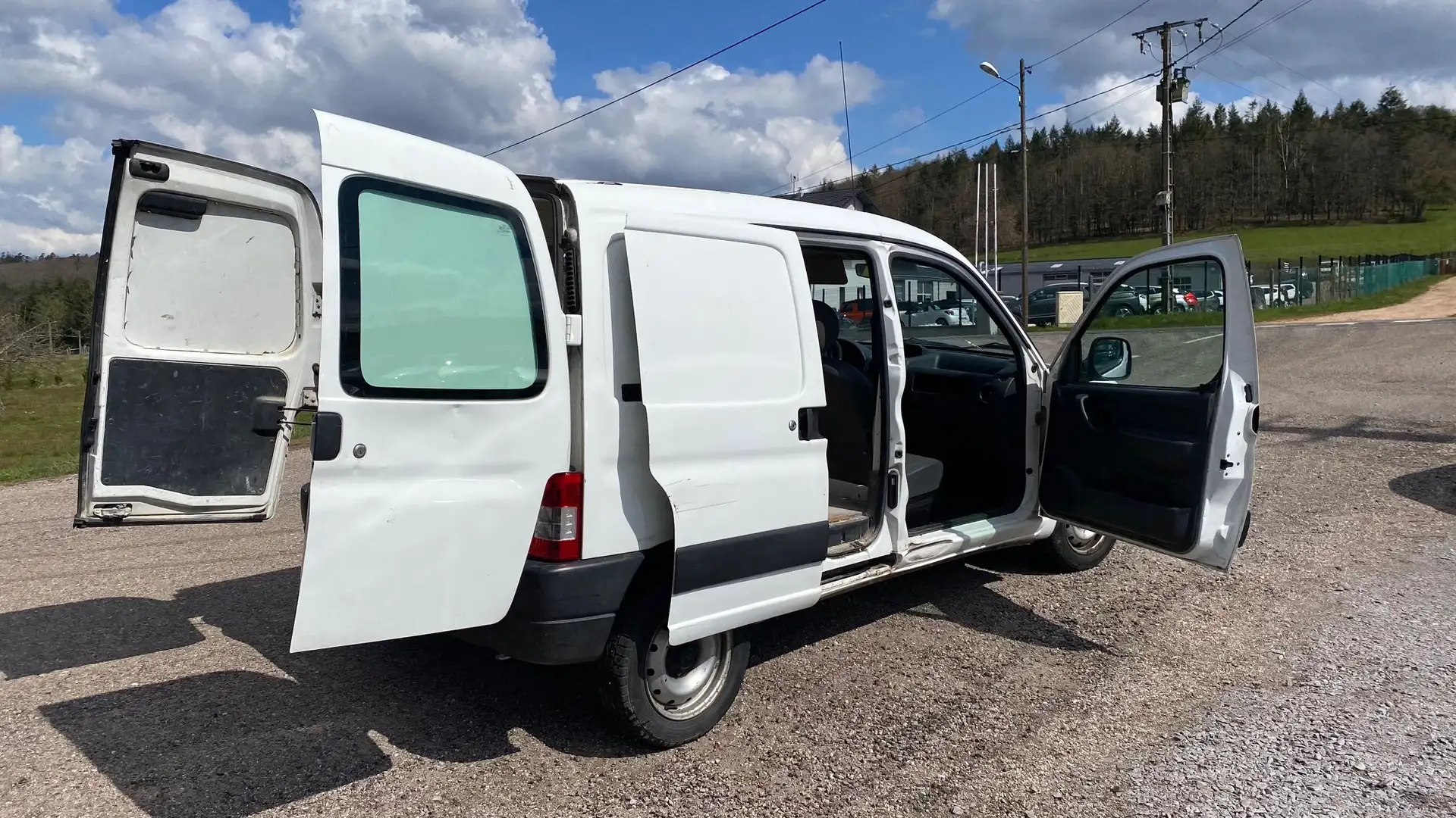 Citroen Berlingo 1.6 HDi 75 FIRST Wit - 2