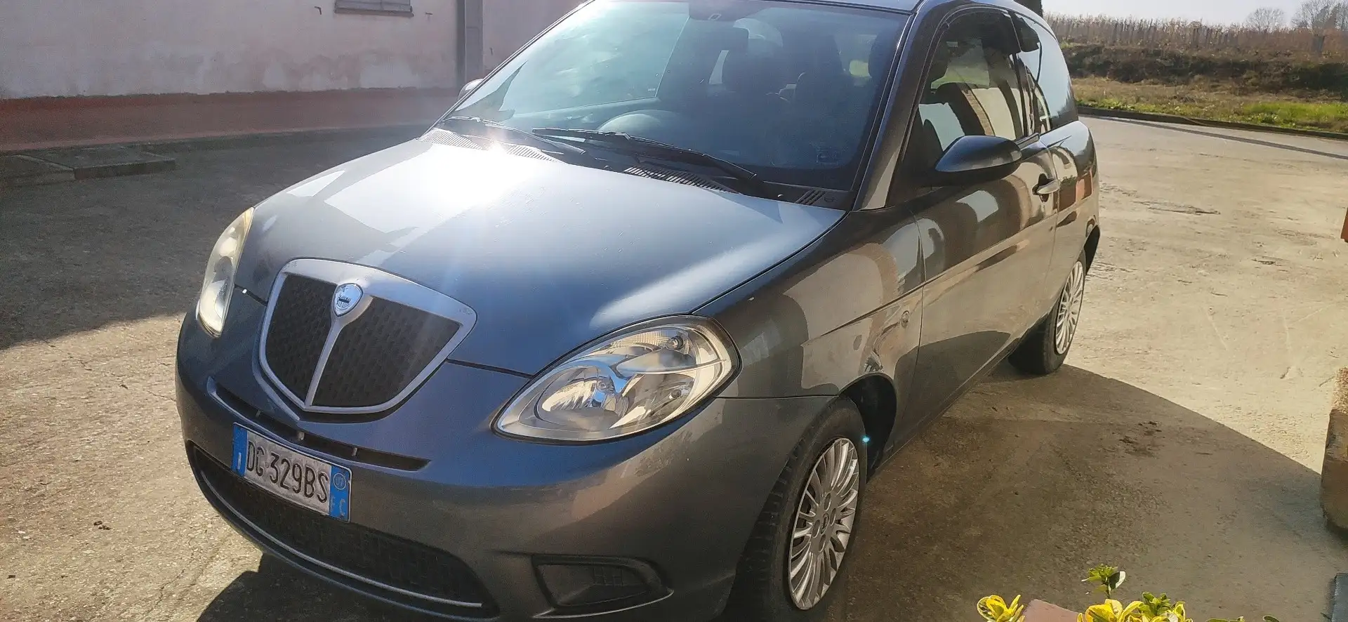 Lancia Ypsilon 1.2 8v - 2