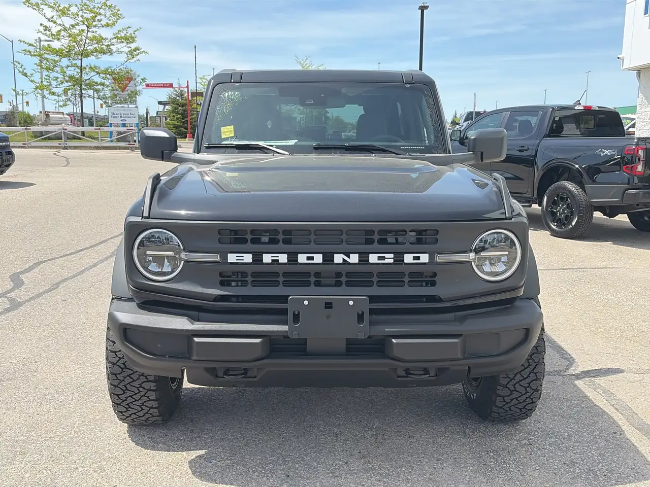 Ford Bronco снимка Ford Bronco