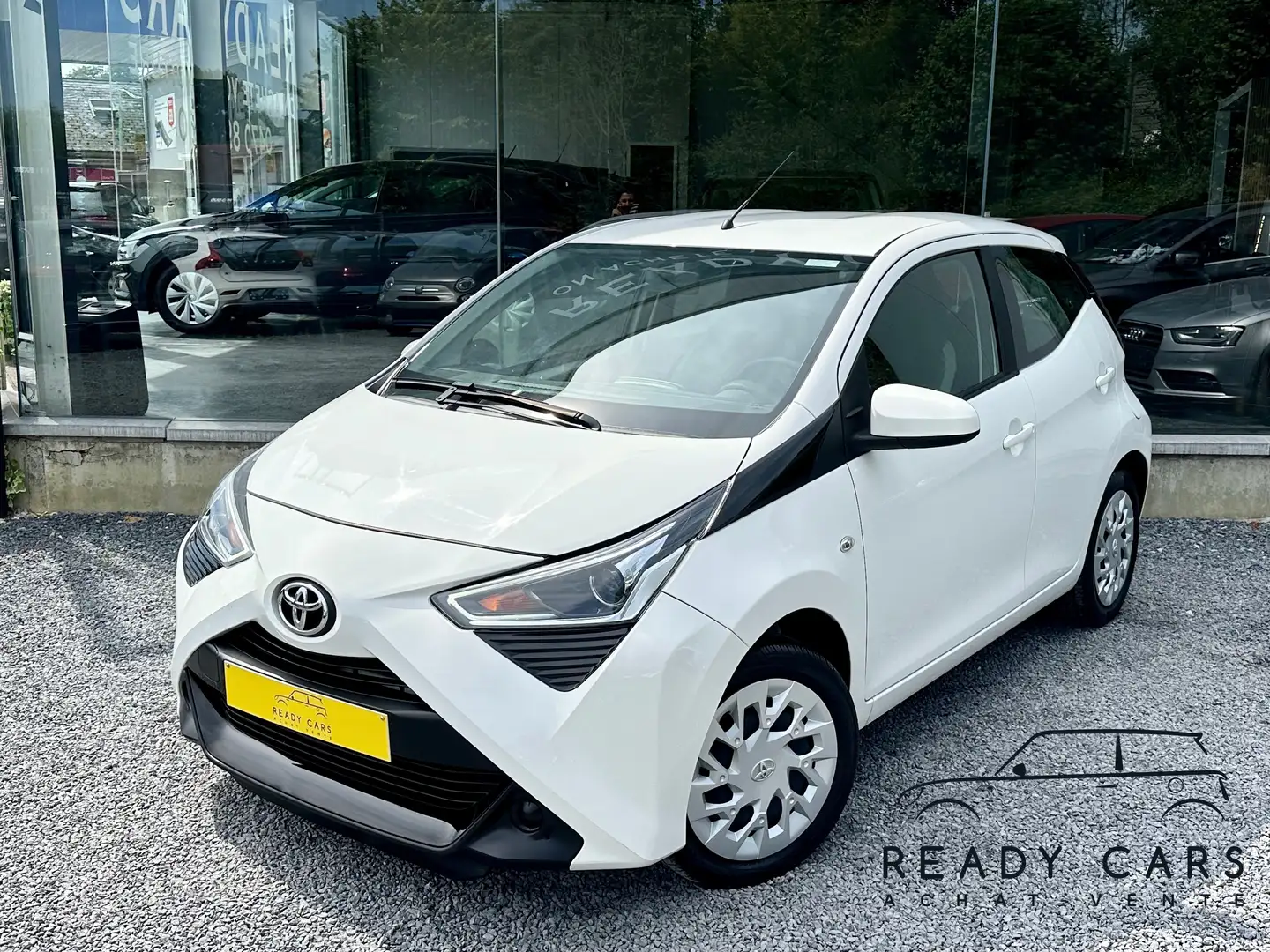 Toyota Aygo 1.0i*CAMERA*CARPLAY*AIRCO*GARANTIE*1ER PROP* Wit - 1