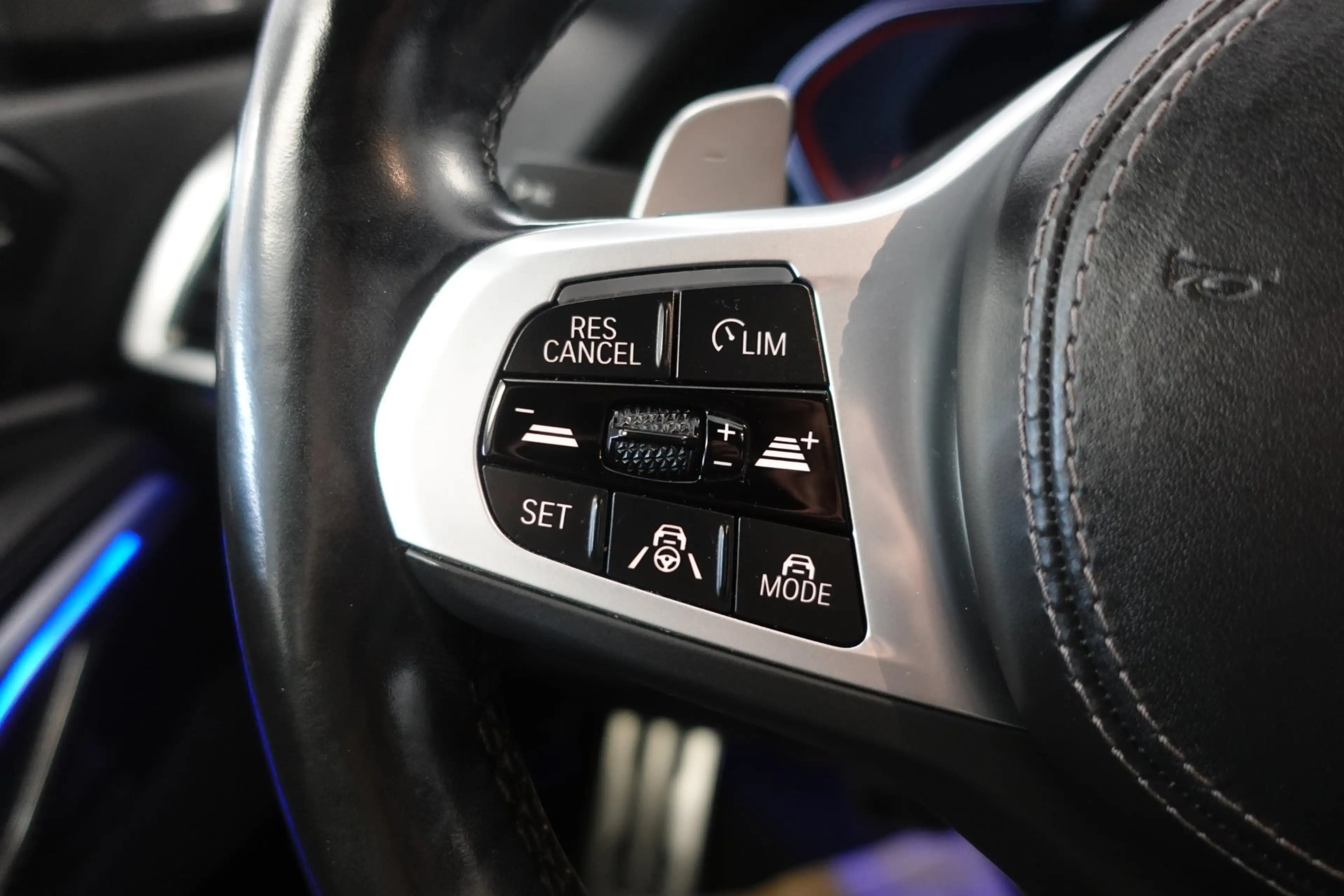 BMW X6 xDrive40d G06 — photo 15