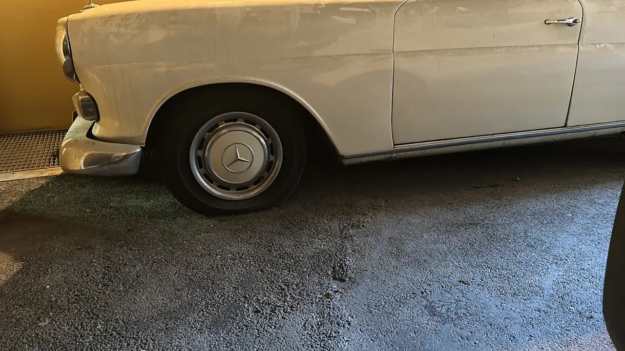 Mercedes-Benz 200, foto 3