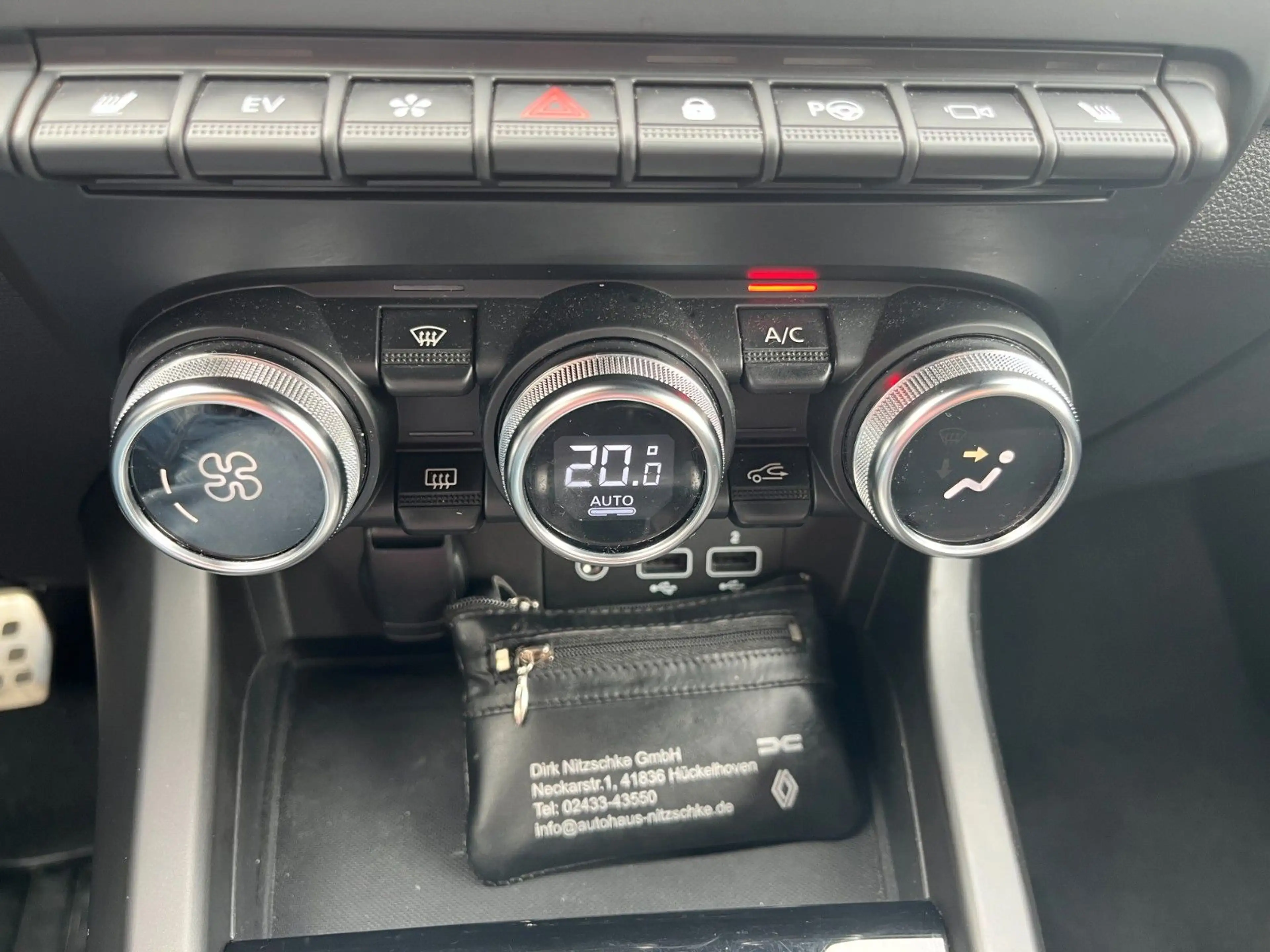 Renault Arkana R.S. LINE-TECH 145 HYBRID (AHK, SHZ, KLIMA) — photo 12