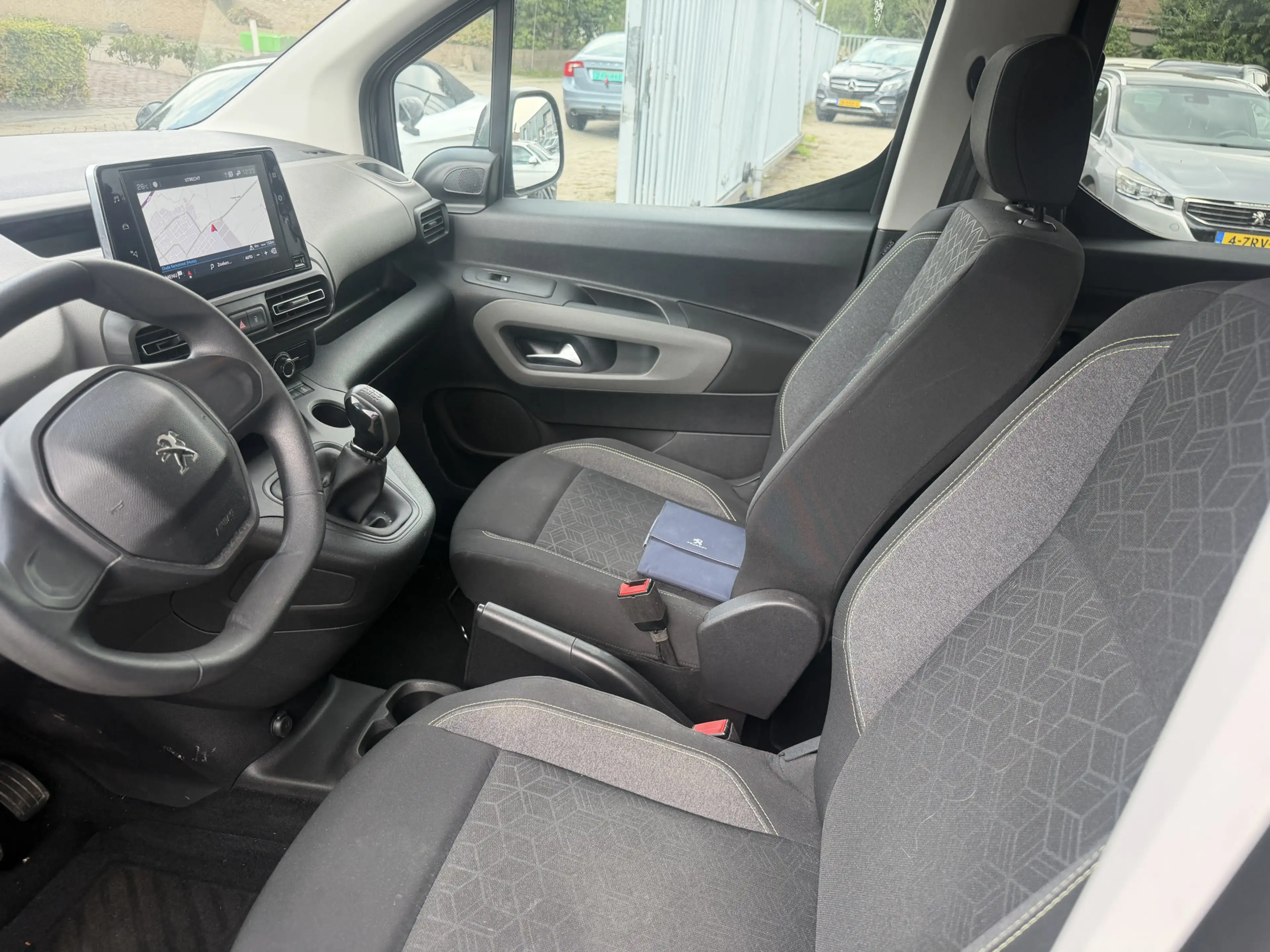 Peugeot Rifter 1.5 BlueHDI Allure — photo 13