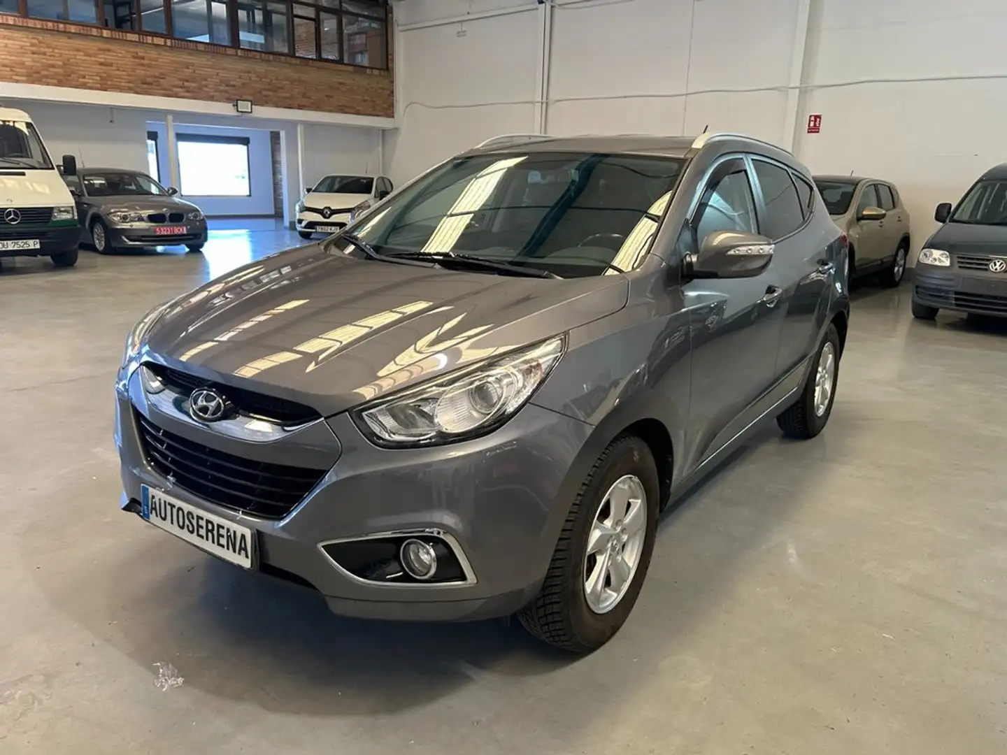 Hyundai iX35 2.0 CRDi 136cv Tecno Sky Nav 4x4 Gris - 2