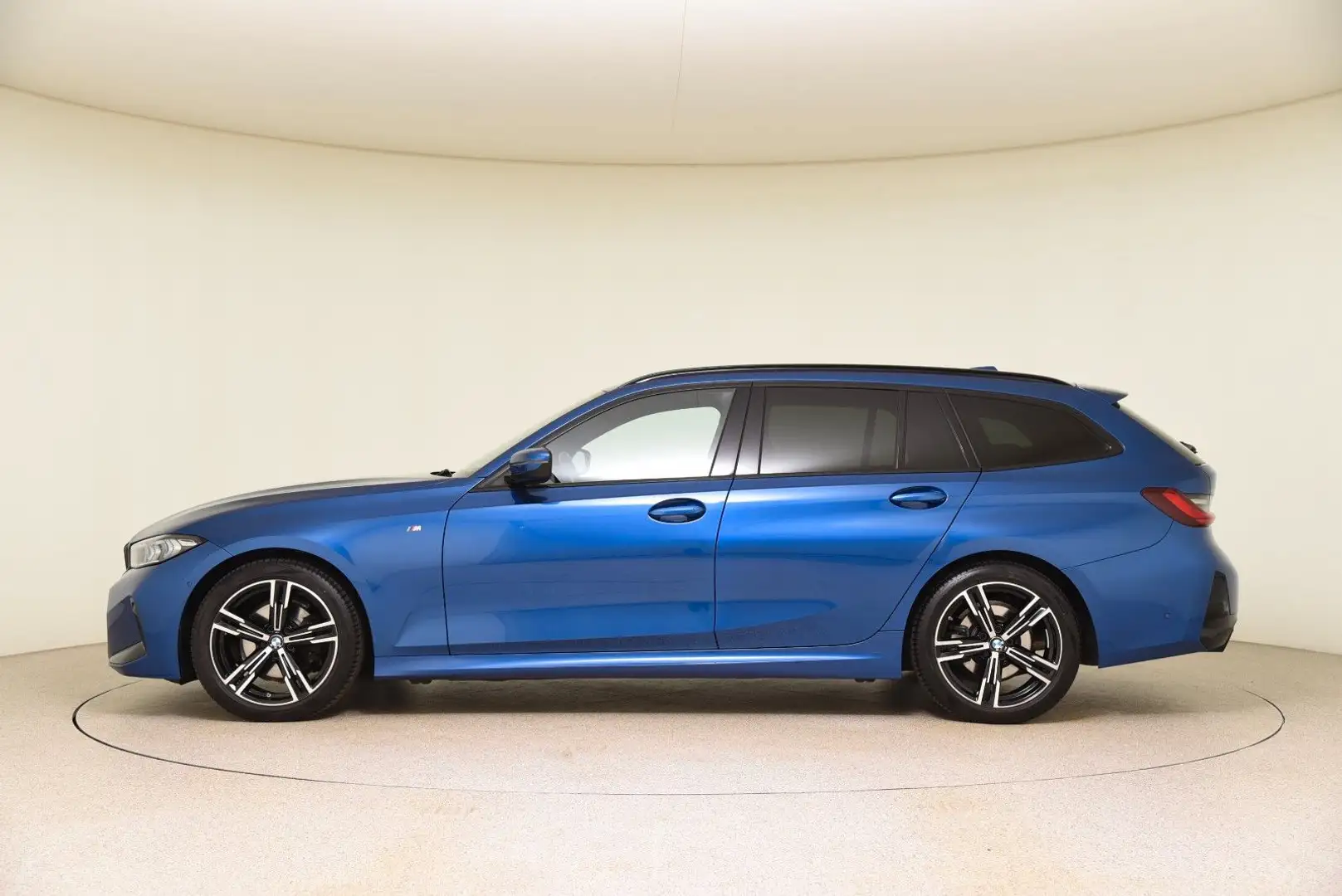 BMW 320 d Touring xDrive M Sport Head- Up *UVP:74.540 Blau - 2