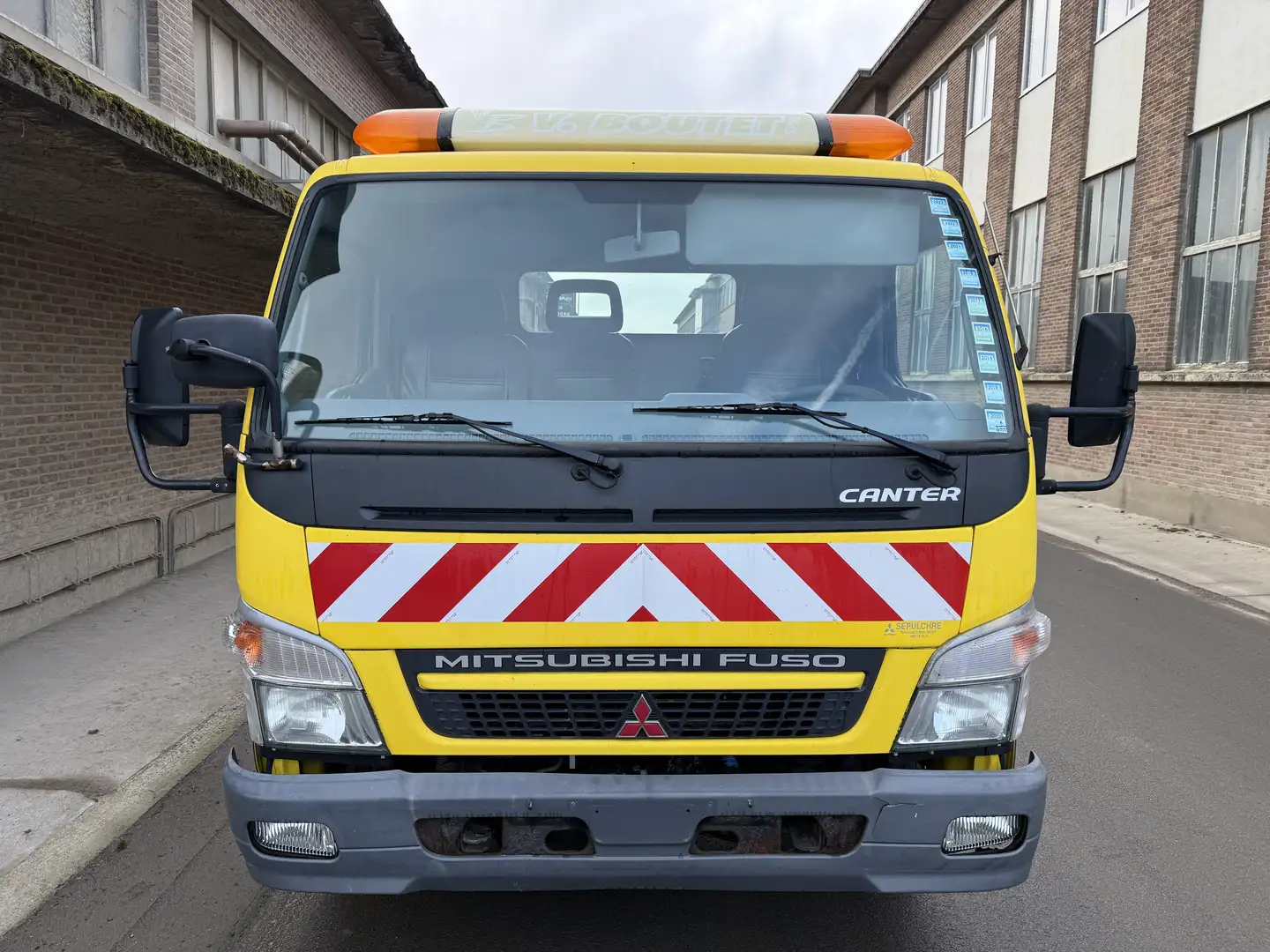 Mitsubishi Canter Fuso 7,5t moteur 4.9 4M50 - 2