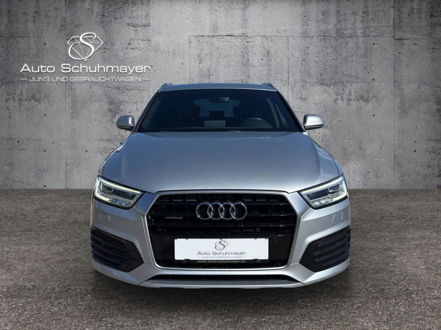 Audi Q3 quattro 3x S-line Aut. Silber - 2