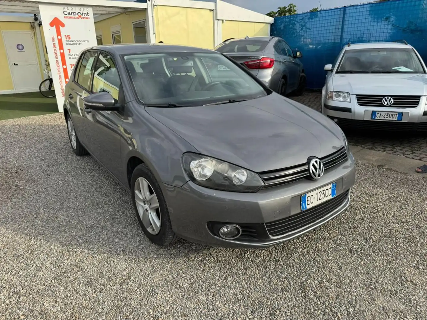 Volkswagen Golf 1.6 TDI DPF 5p. Highline Gris - 2