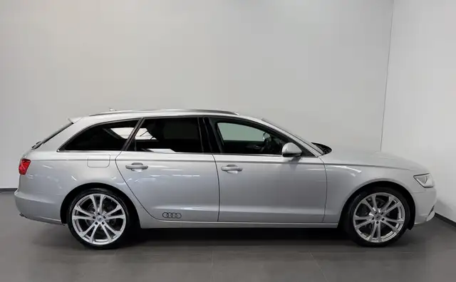 Audi A6 view 4