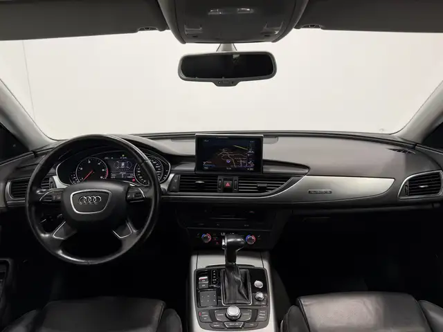 Audi A6 view 14