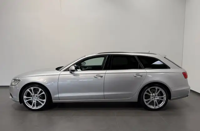 Audi A6 view 3