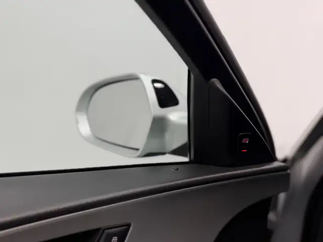 Audi A6 view 15