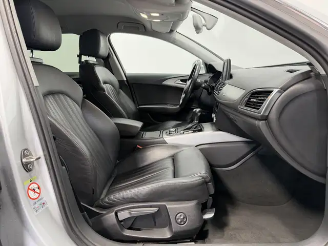 Audi A6 view 12