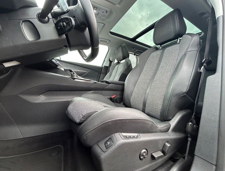 Peugeot 5008 7 SITZ + PANO + MASSAGE + KAMERA — photo 14