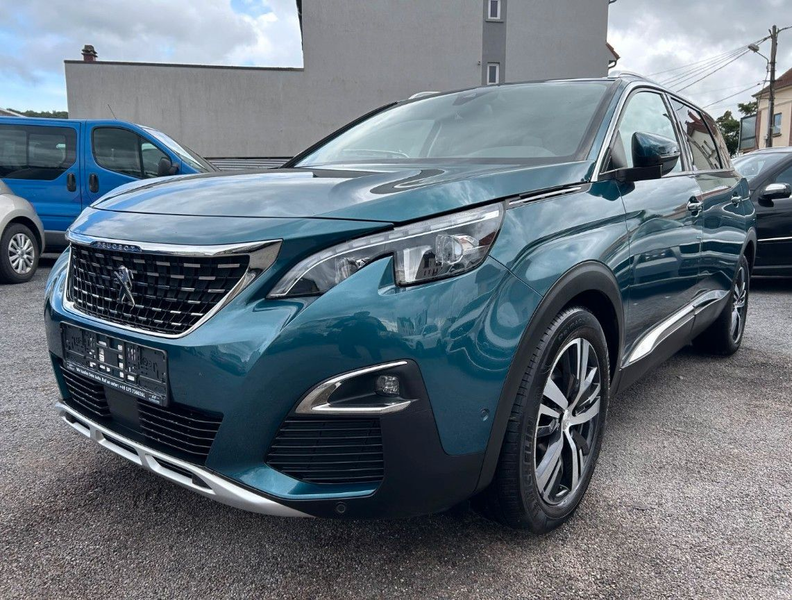 Peugeot 5008 7 SITZ + PANO + MASSAGE + KAMERA — photo 3