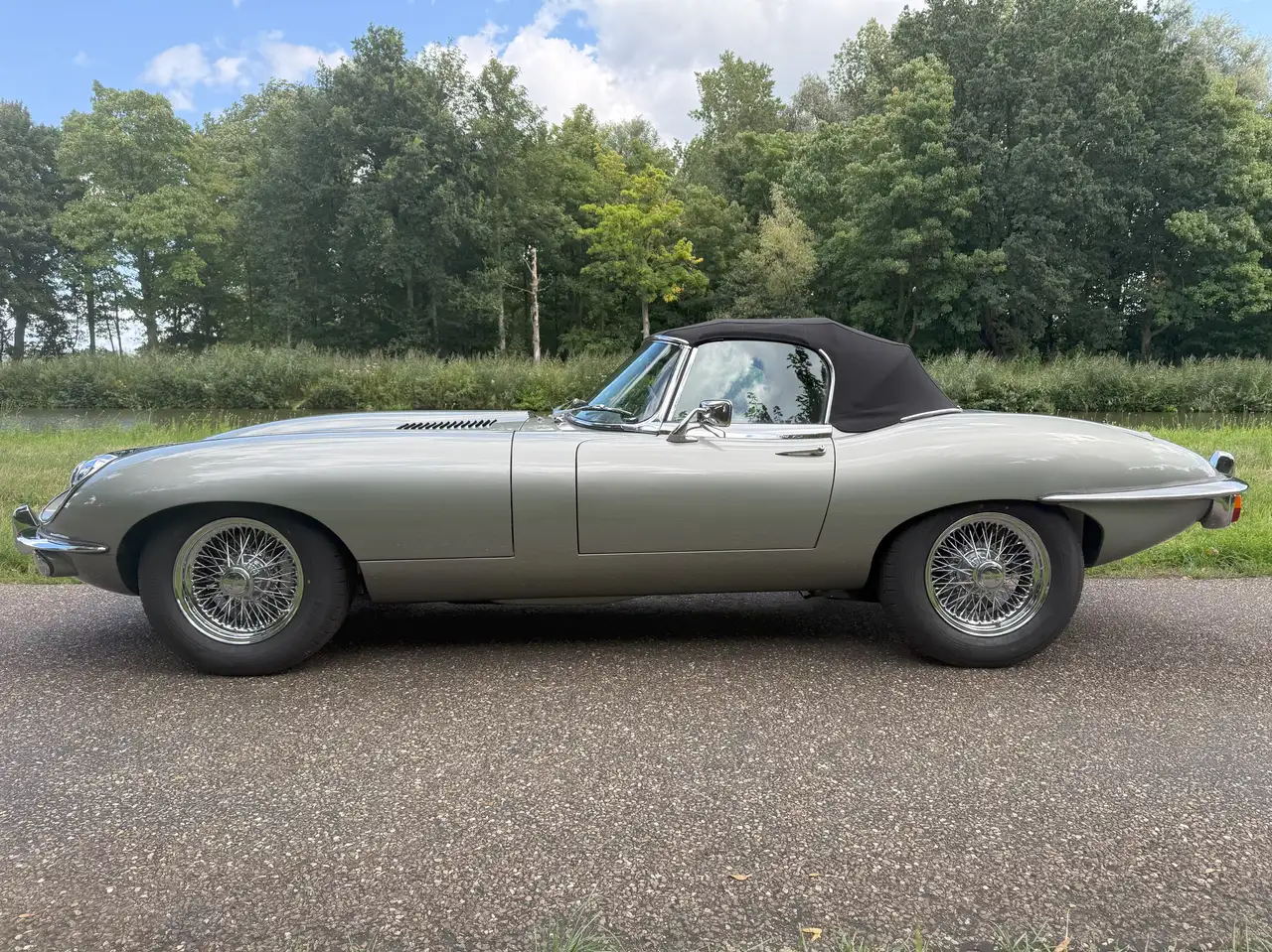 Jaguar E-Type series 2 4.2 cabriolet, foto 2