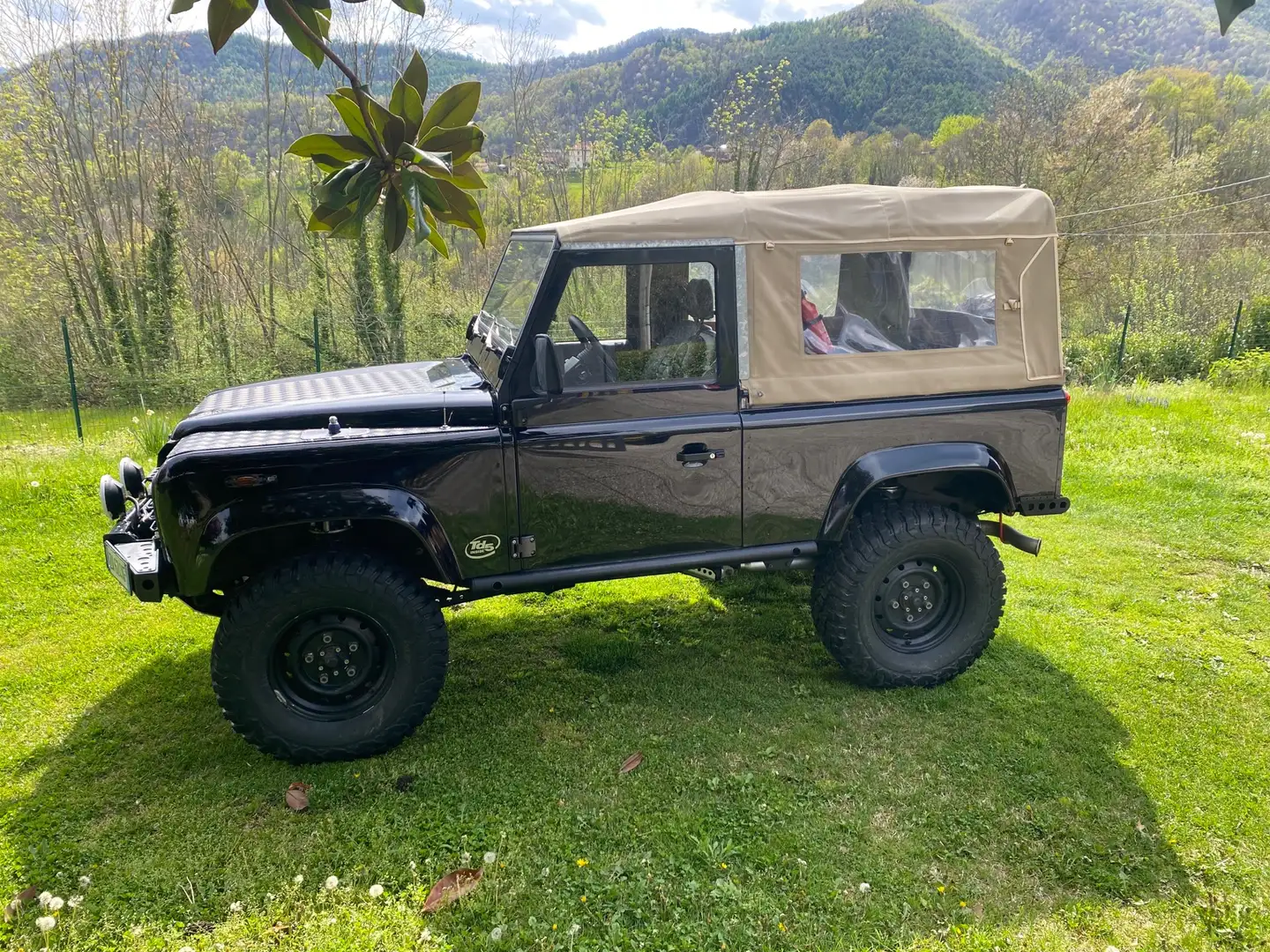 Land Rover Defender 90 2.5 td5 E Soft Top Noir - 1