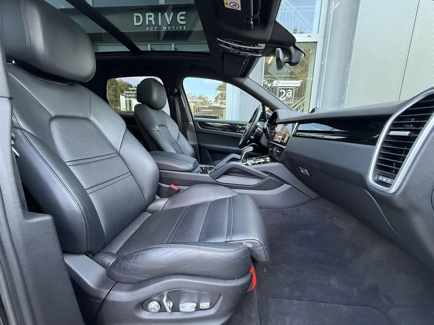 Porsche Cayenne 3.0 E-Hybrid Sport-Chrono|Pano|Matrix|BOSE|Soft Cl Negro - 2