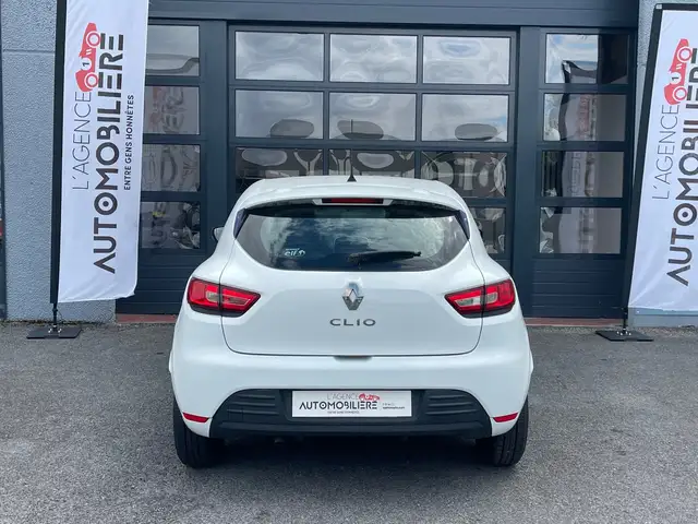 Renault Clio view 6