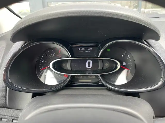 Renault Clio view 13