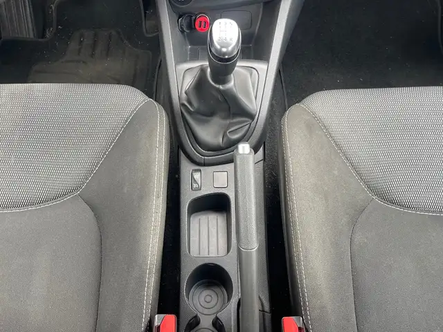 Renault Clio view 24