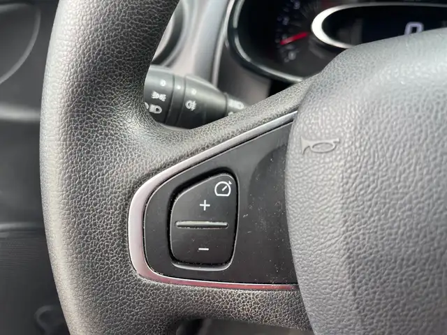 Renault Clio view 14