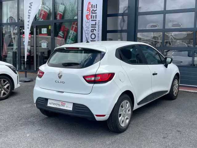 Renault Clio view 4