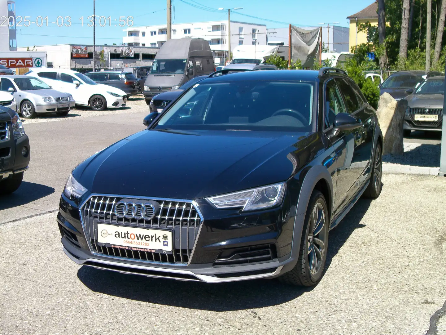 Audi A4 allroad basis Schwarz - 1