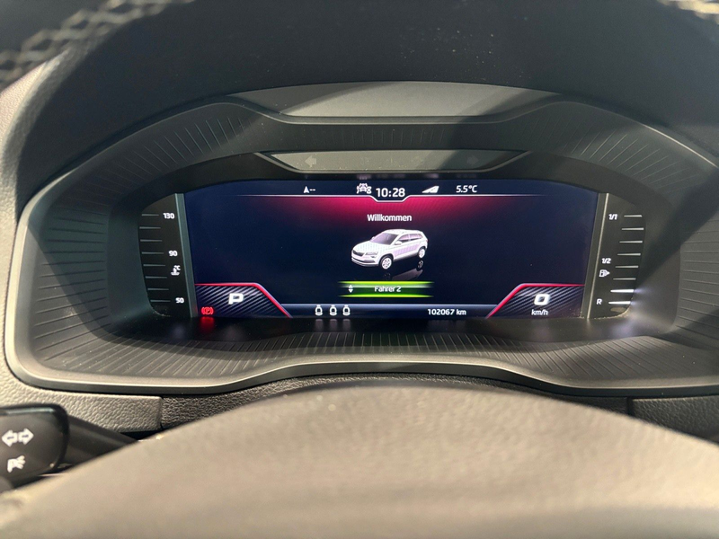 Skoda Karoq 2.0TSI Sport 4x4 1.HD AHK ACC LED DCC NAVI — photo 13