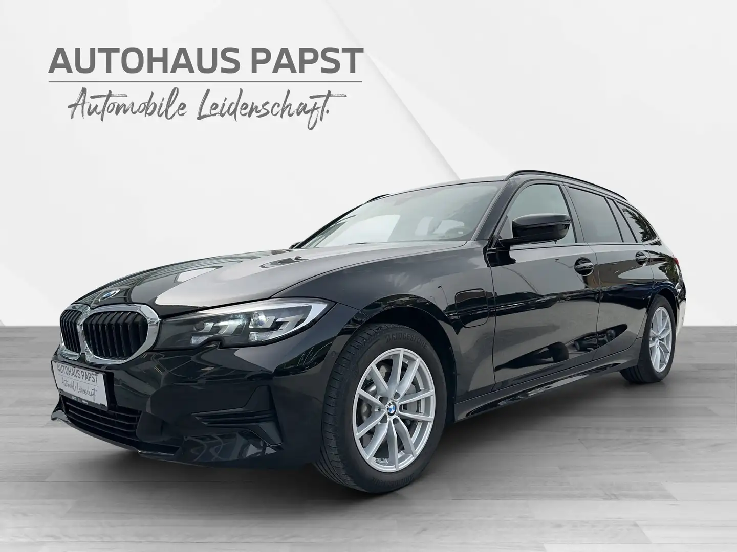 BMW 330 *** HYBRID *** Ö.- & ADVANTAGE PAKET *** Schwarz - 1